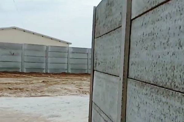 新型水泥板围墙需要打基础吗