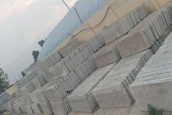 山东水泥围板墙批量供应厂家产品特色